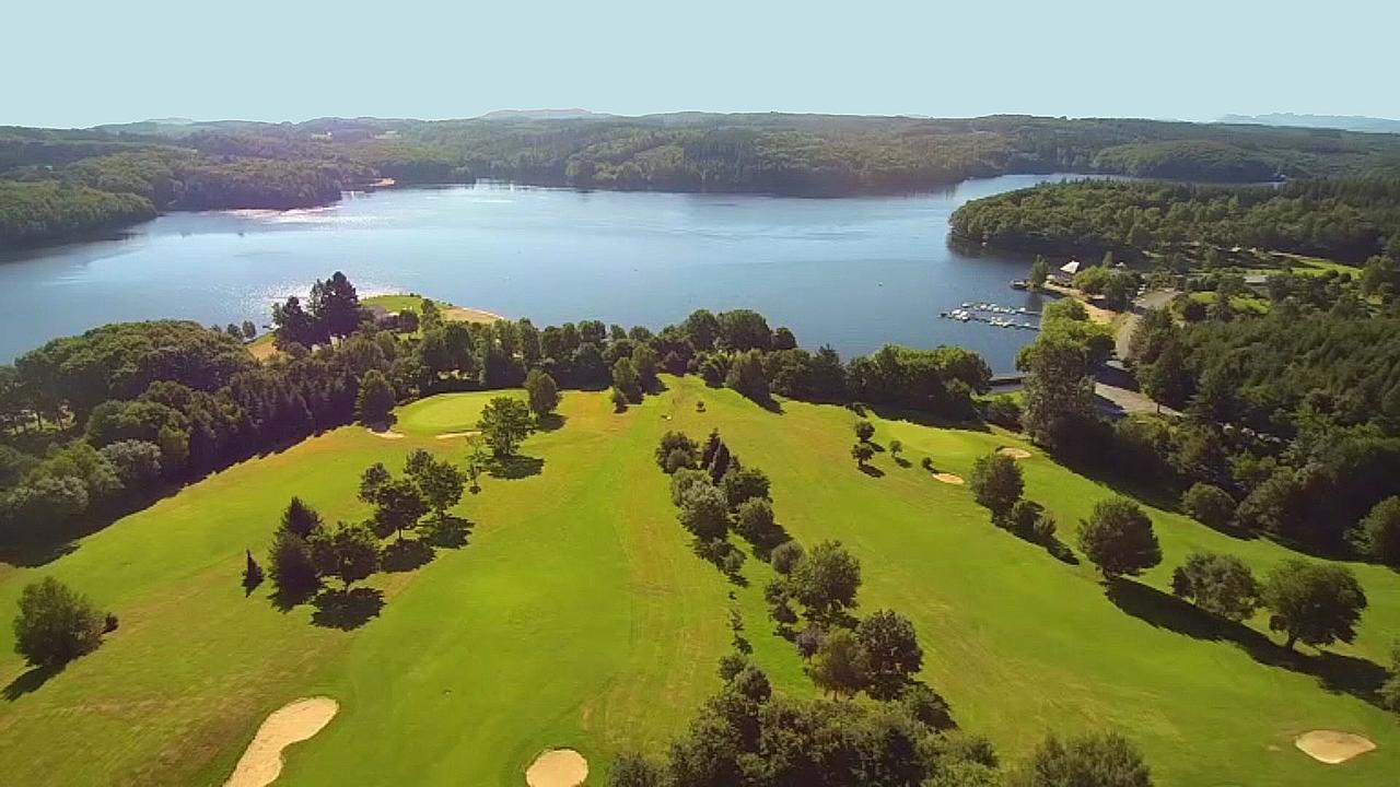 Logis Hotel Du Lac Neuvic  Exteriör bild